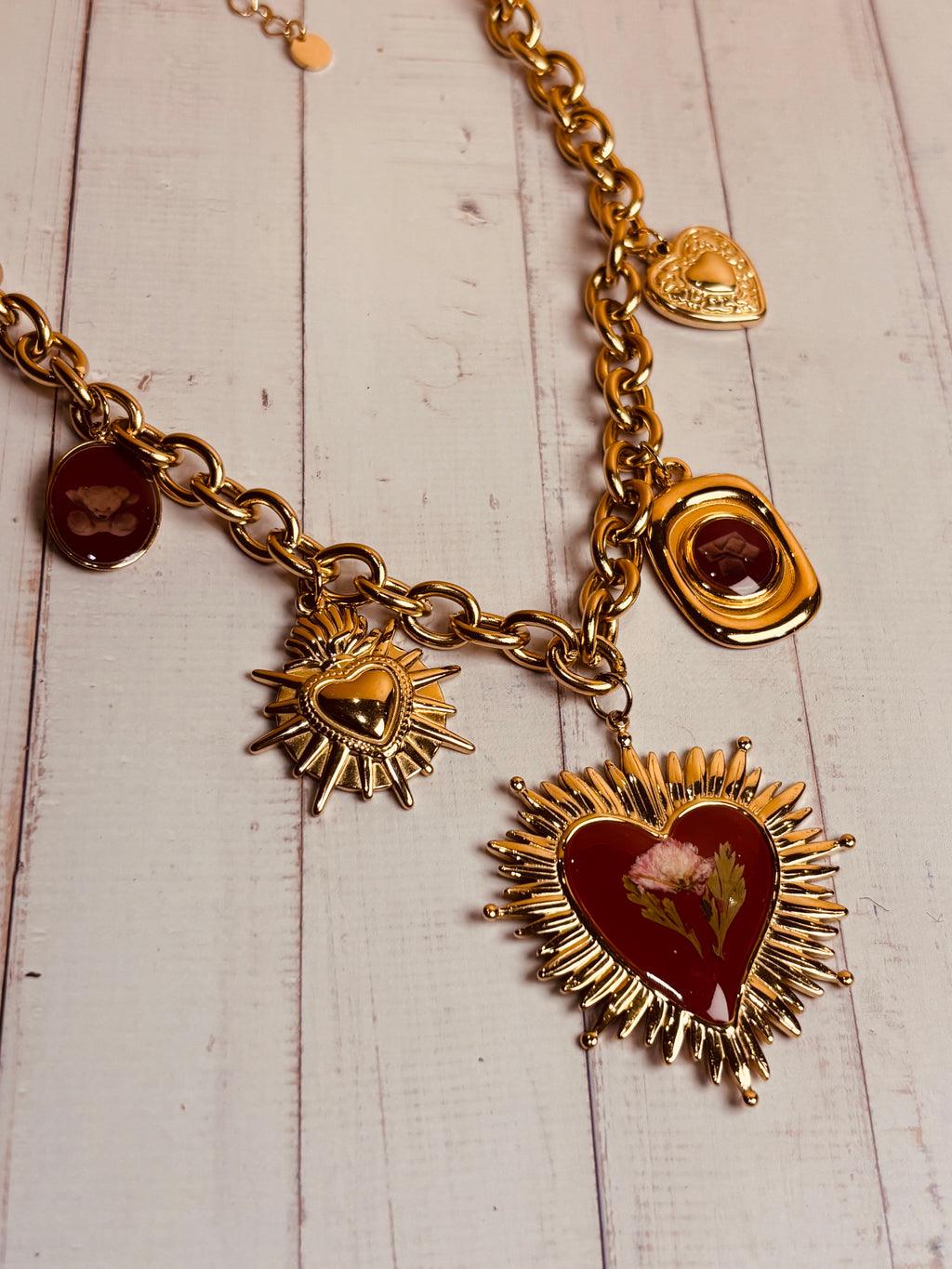 Collana Cuore Sacro Fiori