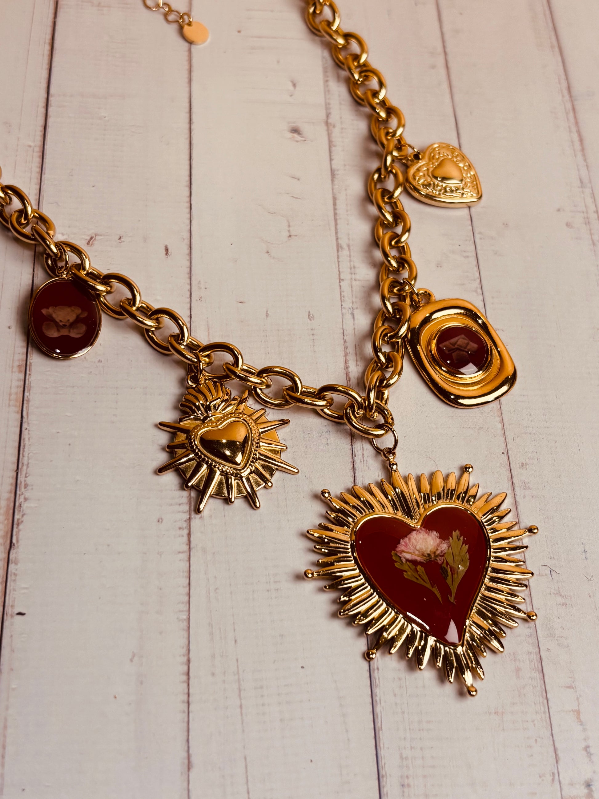 Collana Cuore Sacro Fiori