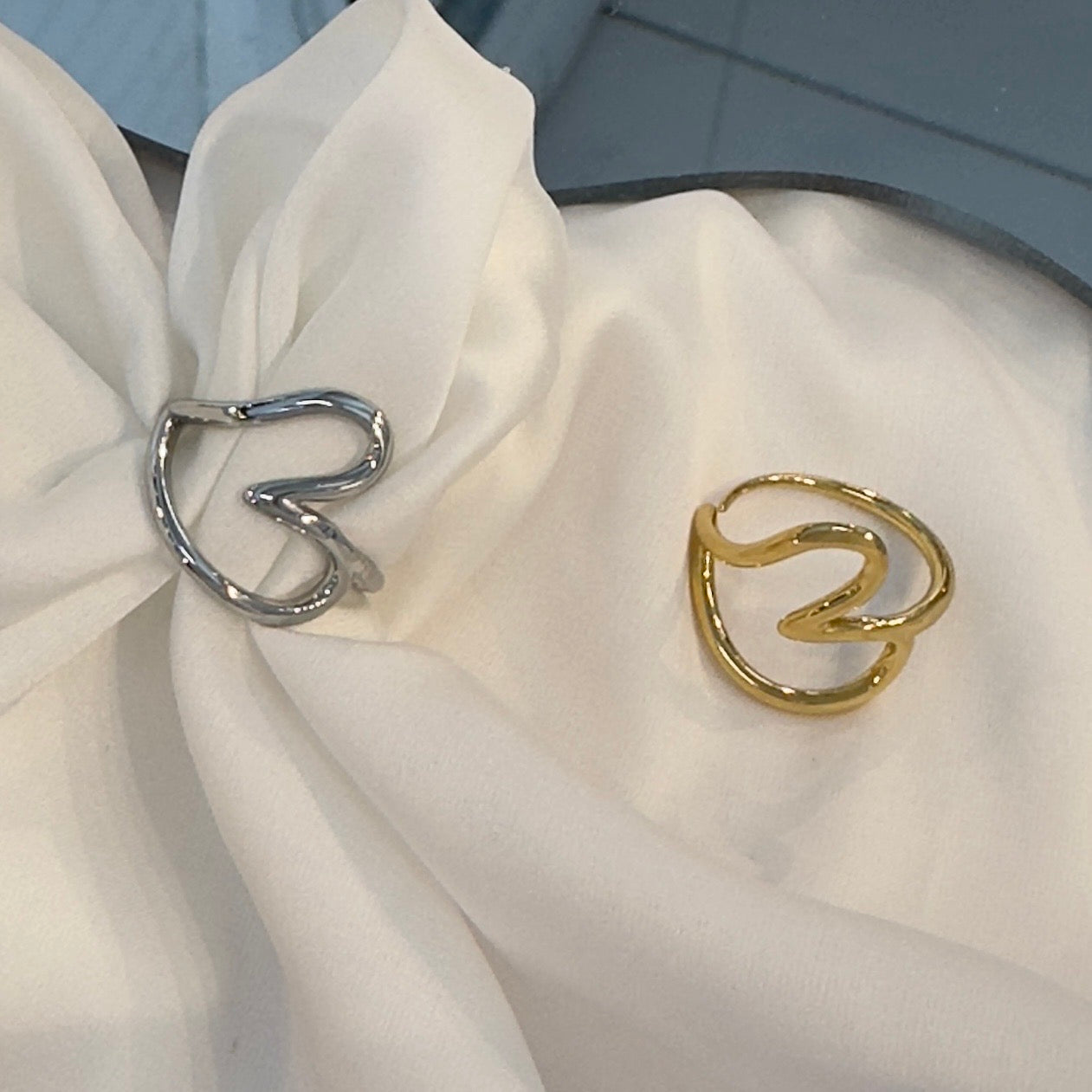 Anello Cuore Fluido