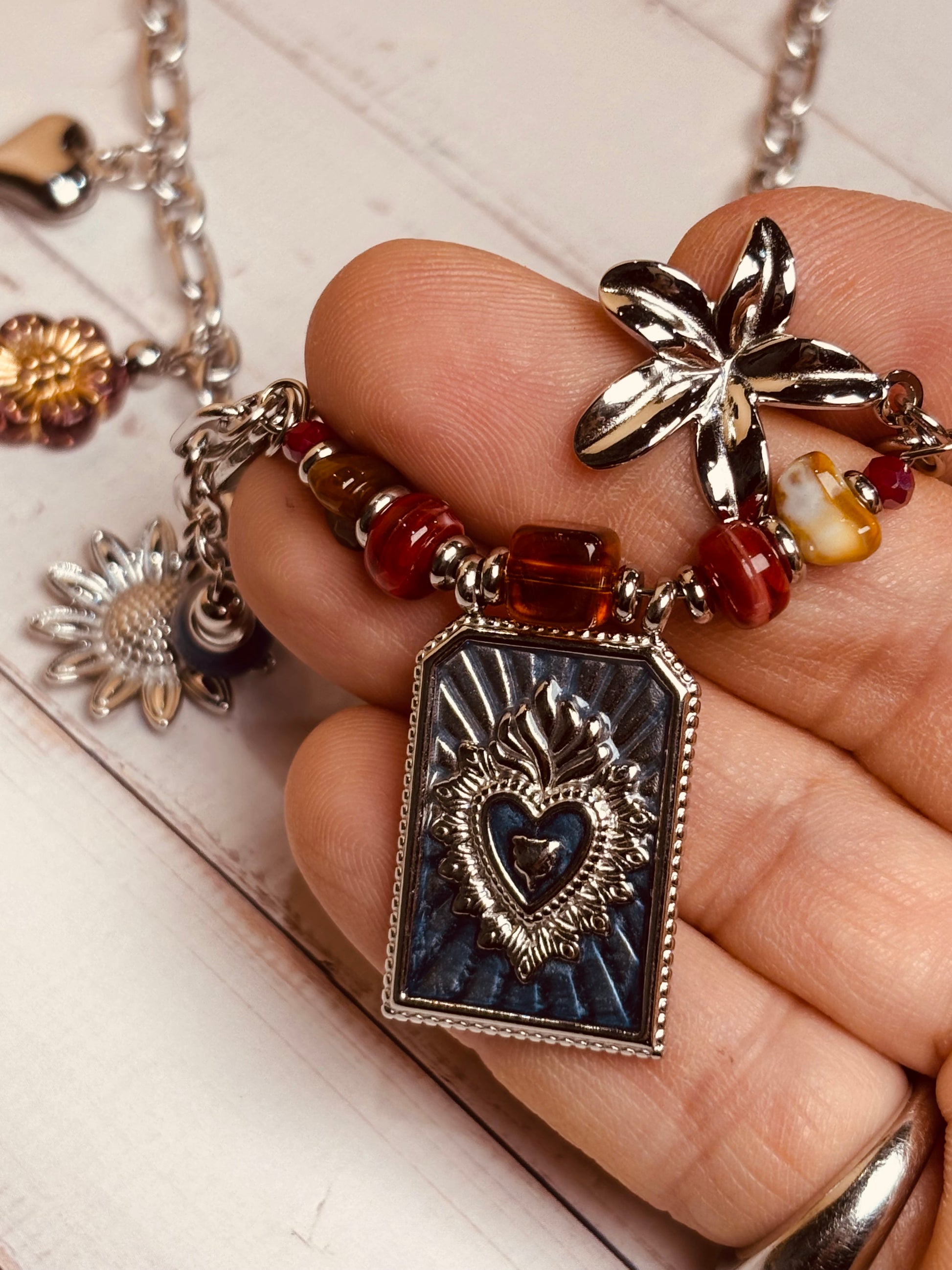 Collana Milagros Catena