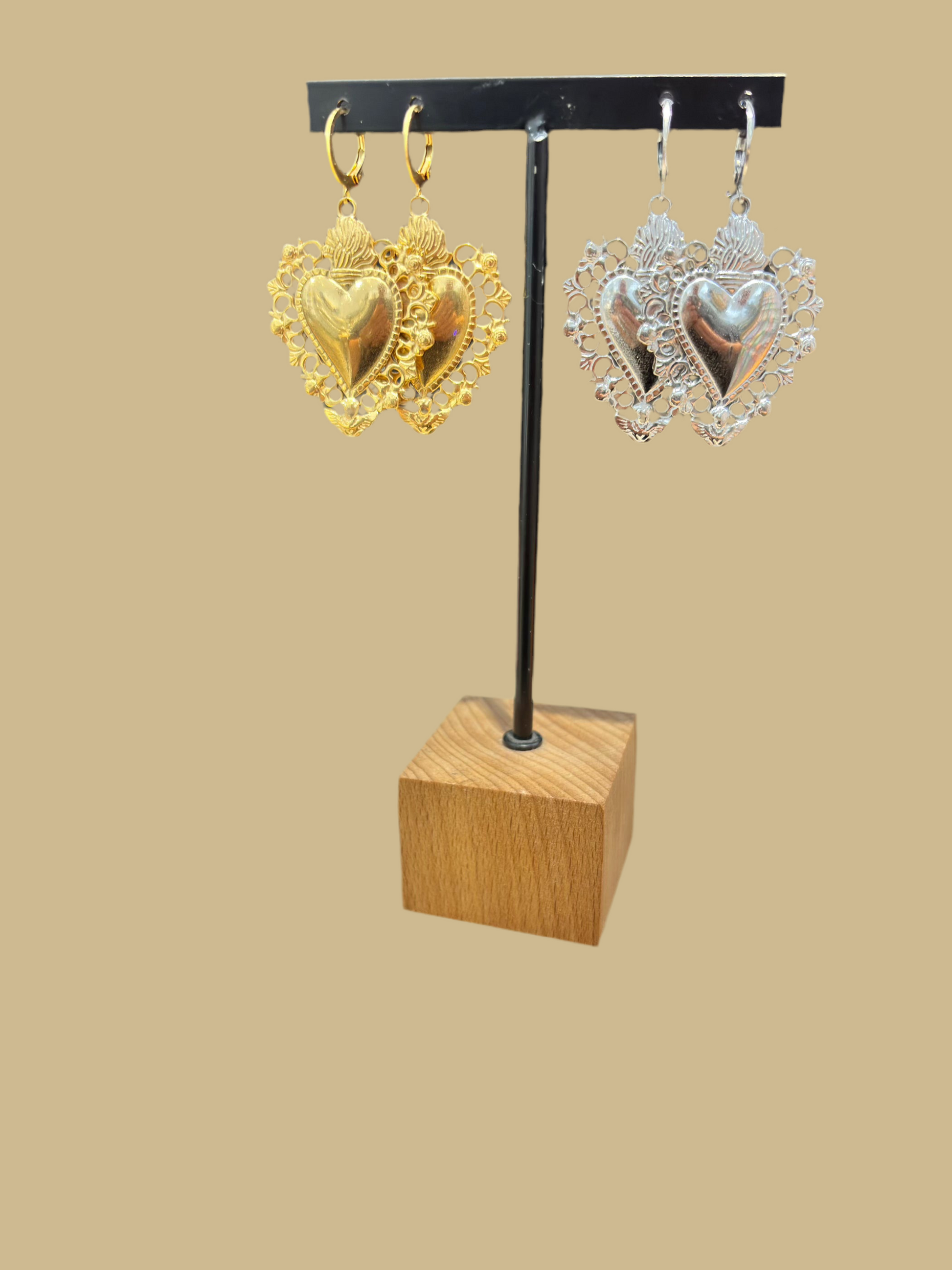 Orecchini Cuori Sacri Medium