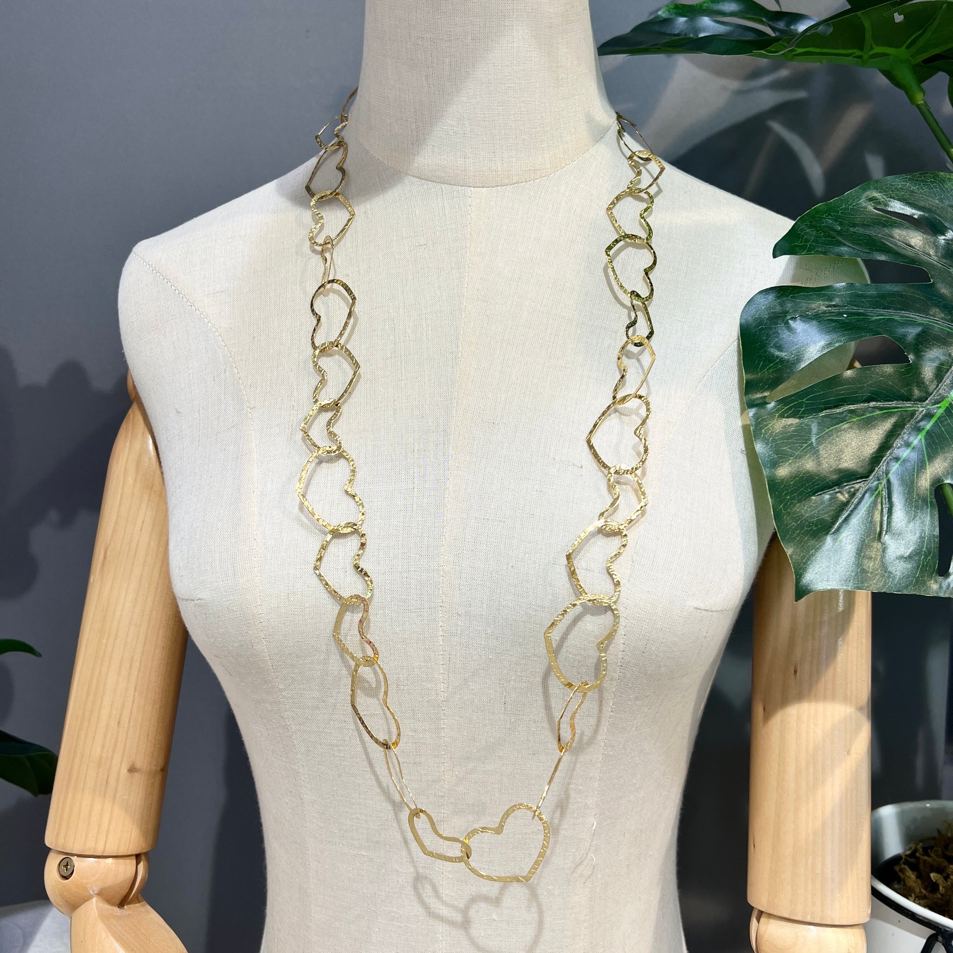 Collana Lunga Cuori Battuti