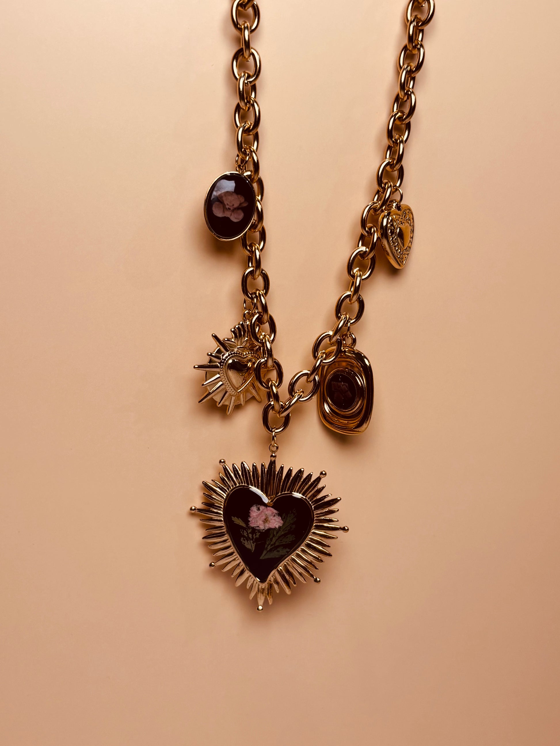 Collana Cuore Sacro Fiori