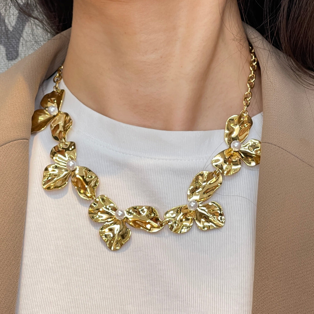 Collana Pearls and Flowers