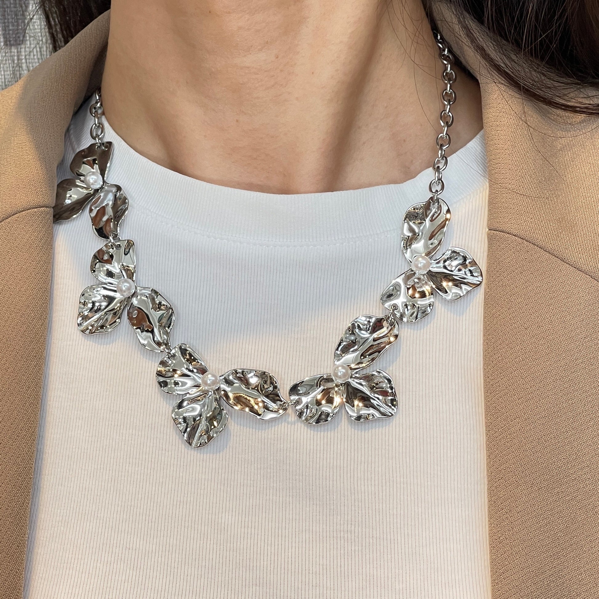Collana Pearls and Flowers