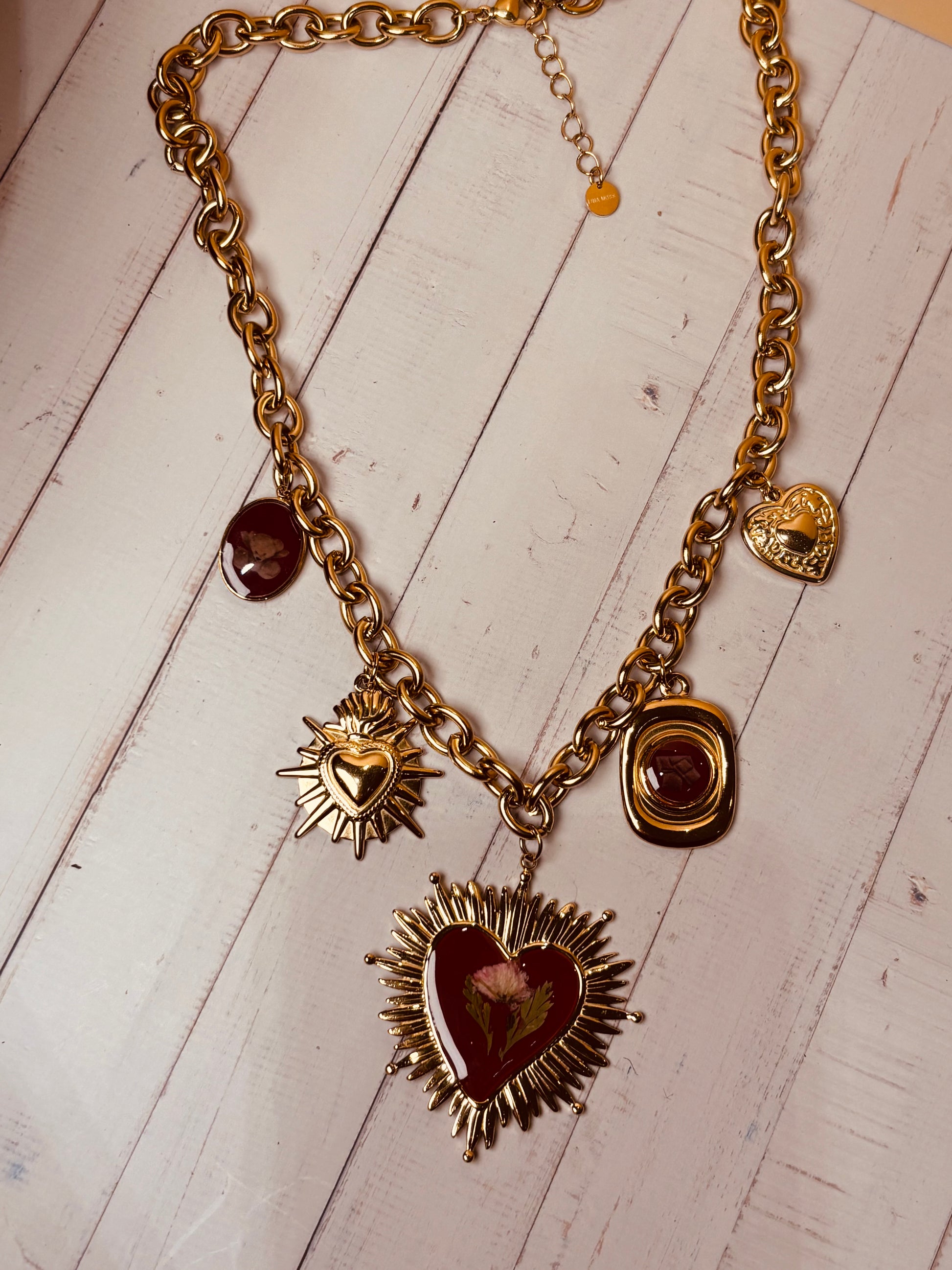 Collana Cuore Sacro Fiori