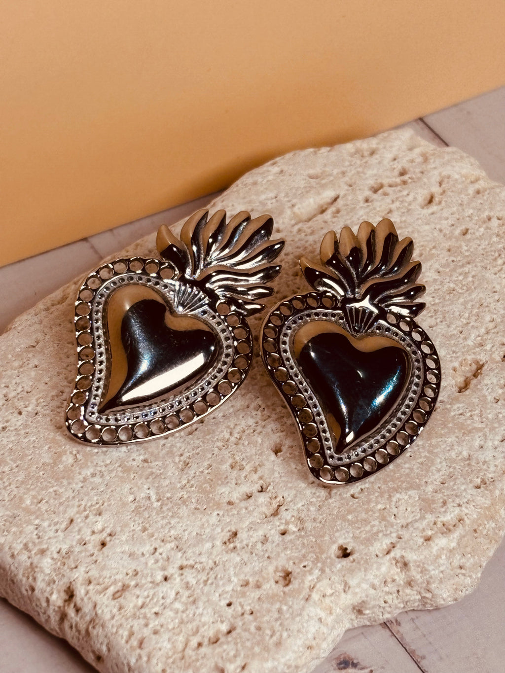 Orecchini Cuore Sacro Fiamma